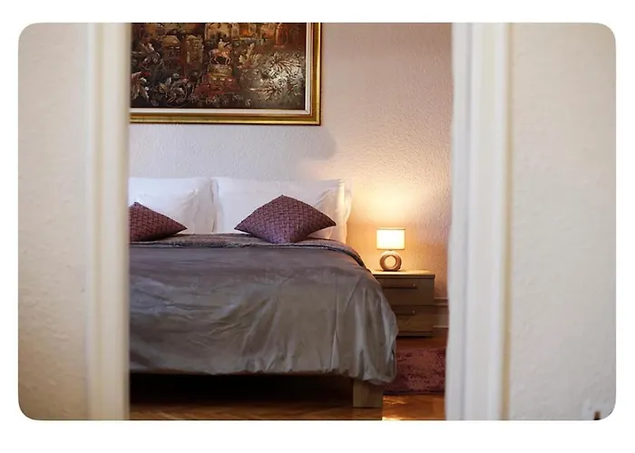 Luxury Apartment 8